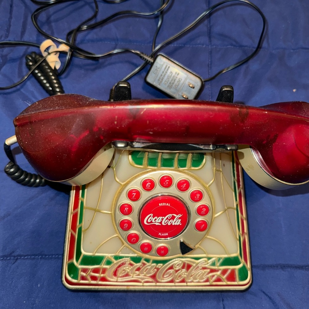 Vintage 2001 Coca-Cola Stained Glass Style Corded Telephone Retro Decor Works”